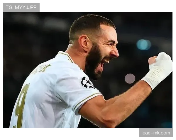 本泽马是否为体系球员 战术适配性与角色定位分析 本泽马是否为体系球员 战术适配性与角色定位分析